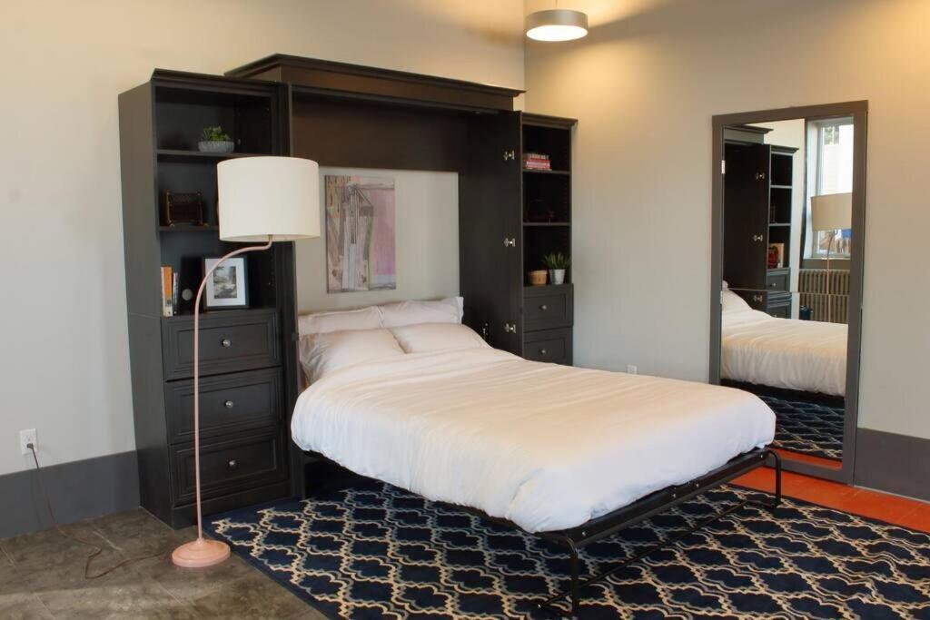 Suite #B, Industrial Styling, Ac Halifax Ngoại thất bức ảnh